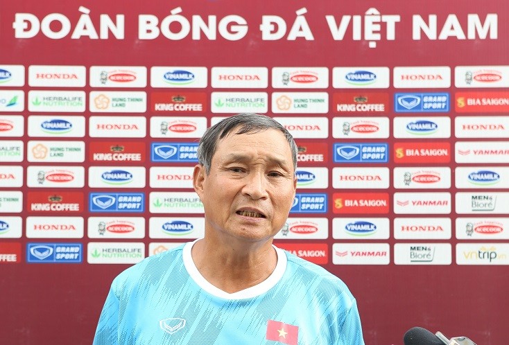 HLV Mai Đức Chung gia hạn hợp đồng, dẫn dắt tuyển nữ Việt Nam dự World Cup nữ 2023