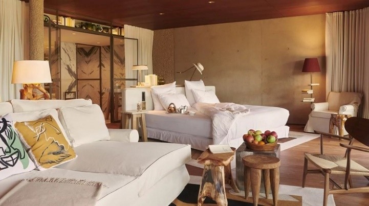 Huyền thoại Philippe Starck: 'Mỗi khách sạn tôi tạo ra giống như một bộ phim mà tôi là đạo diễn'