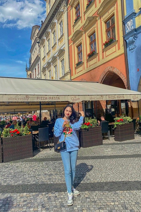 Hoa hậu Hương Giang