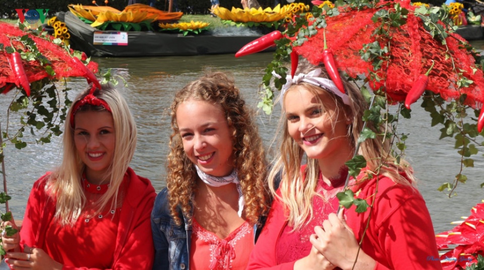 vi sao tre em ha lan lai hanh phuc nhat the gioi