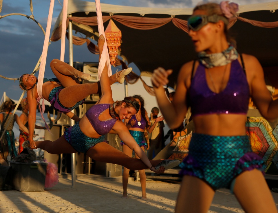 burning man noi hoi tu cua nhung tam hon hoang dai