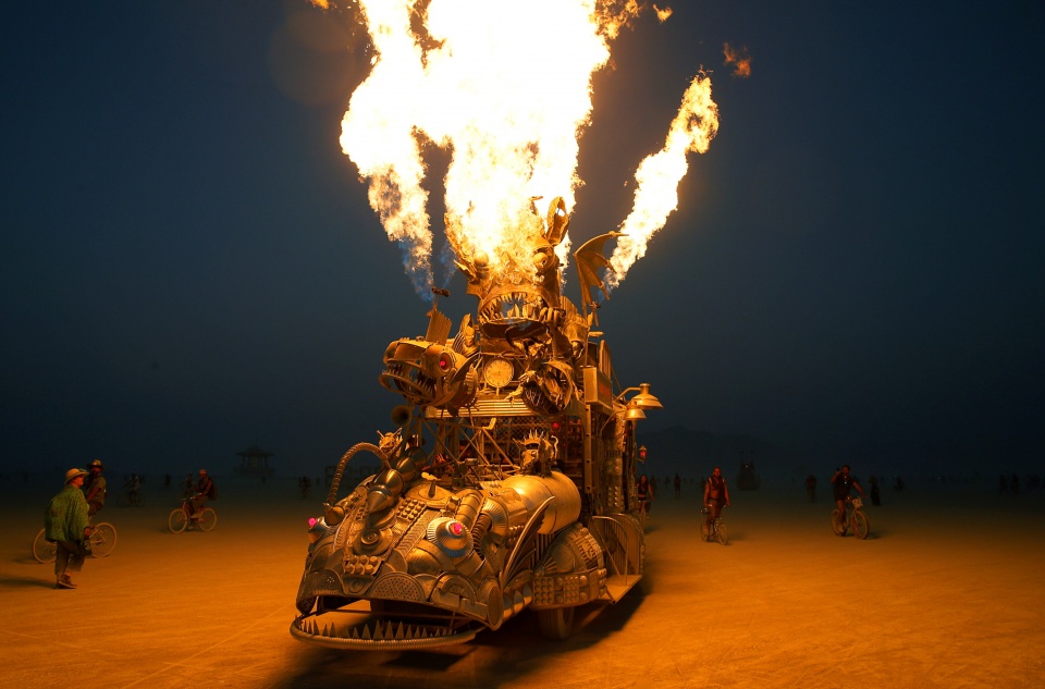 burning man noi hoi tu cua nhung tam hon hoang dai