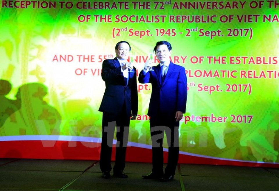 tham duom tinh huu nghi viet lao