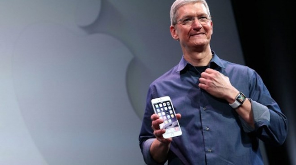 ceo apple tim cook iphone ipad khong danh cho nguoi giau