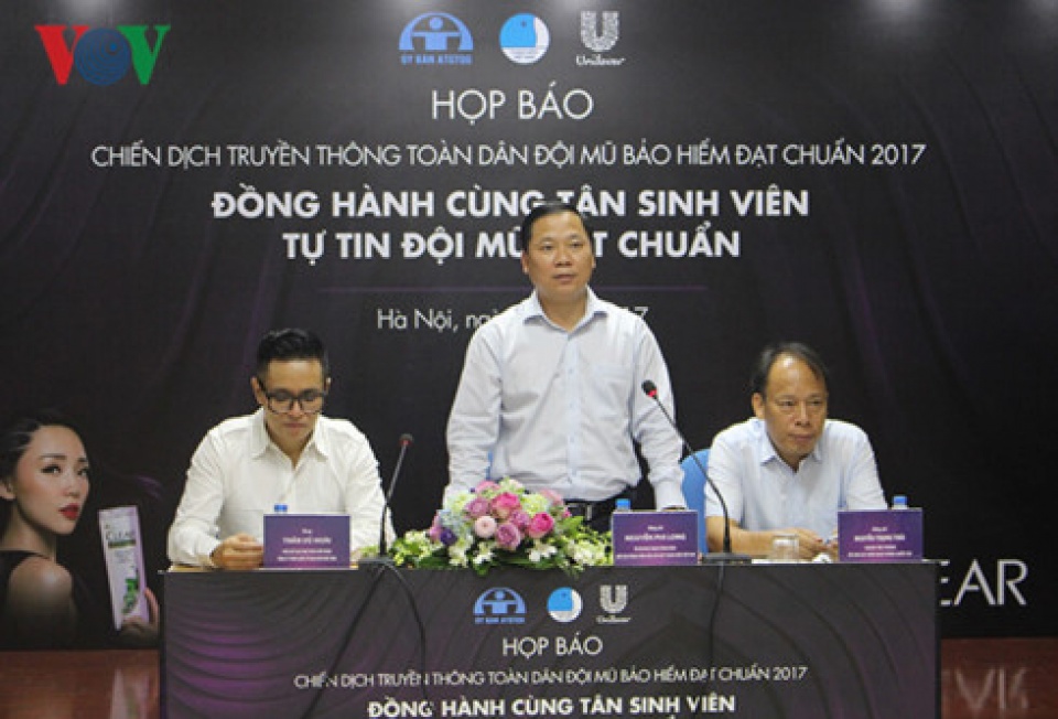 trao 2000 mu bao hiem dat chuan cho tan sinh vien