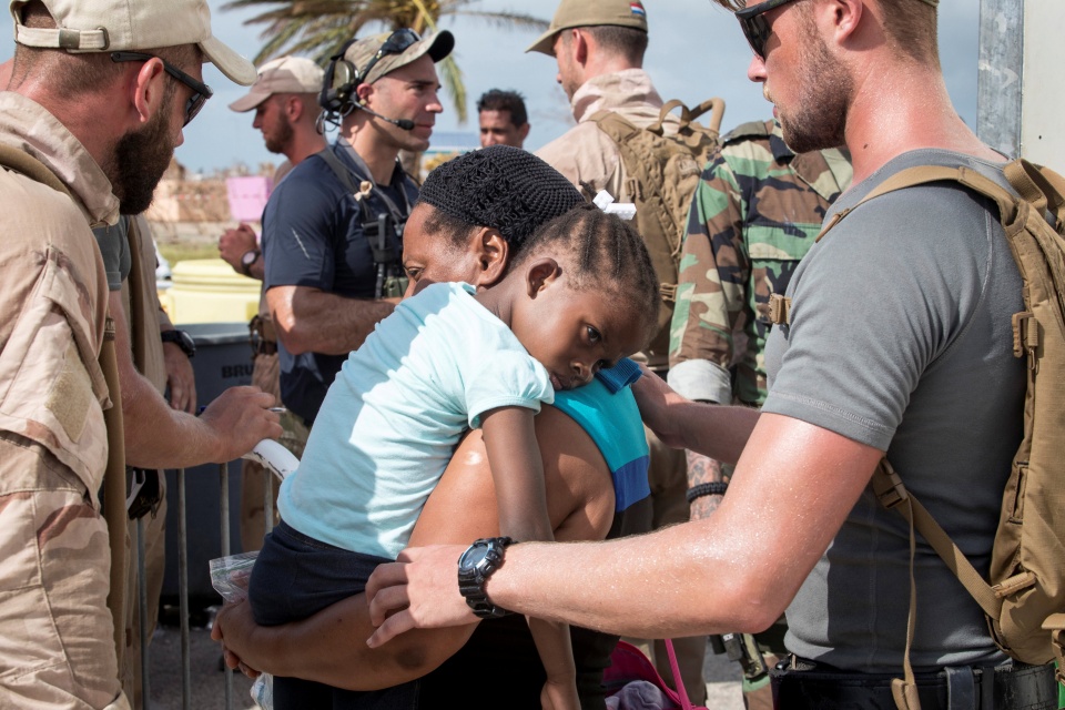 nuoc mat va nu cuoi sau con ac mong irma