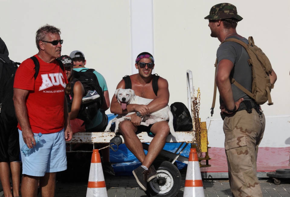 nuoc mat va nu cuoi sau con ac mong irma