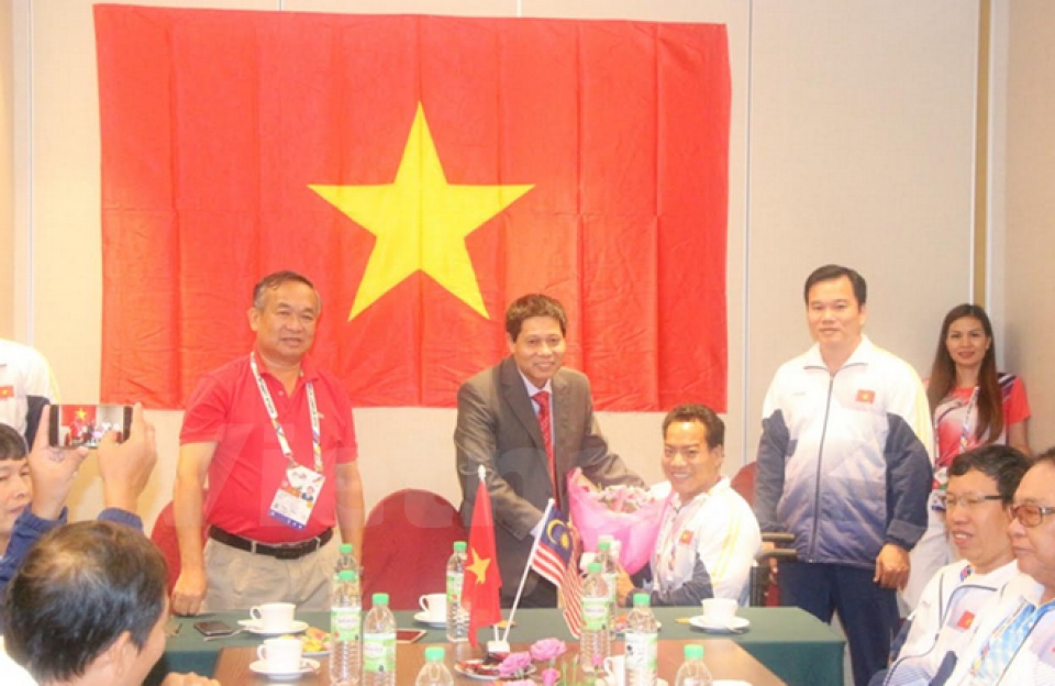 dai su le quy quynh dong vien doan the thao du asean para games 9
