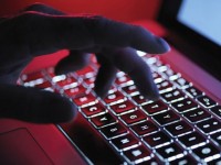 hacker tan cong fbi nasa thoat nguy co bi dan do sang my