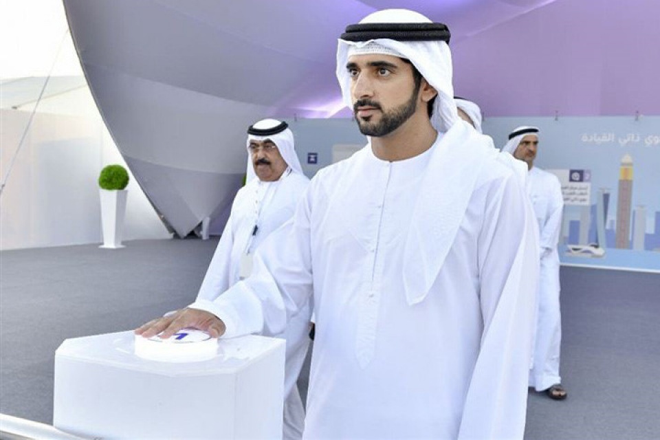 dubai co taxi bay dau tien tren the gioi