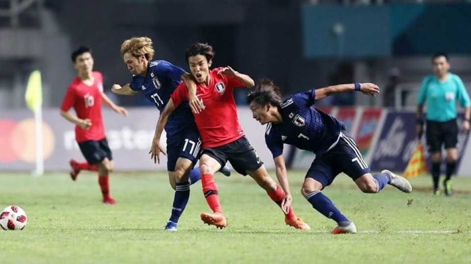 quang hai lot top 6 cau thu hua hen toa sang o asian cup 2019