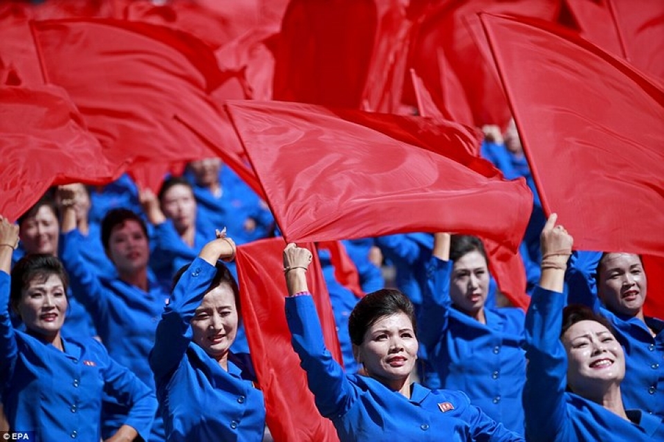 trieu tien nhung bong hong xinh dep trong le dieu binh mung quoc khanh