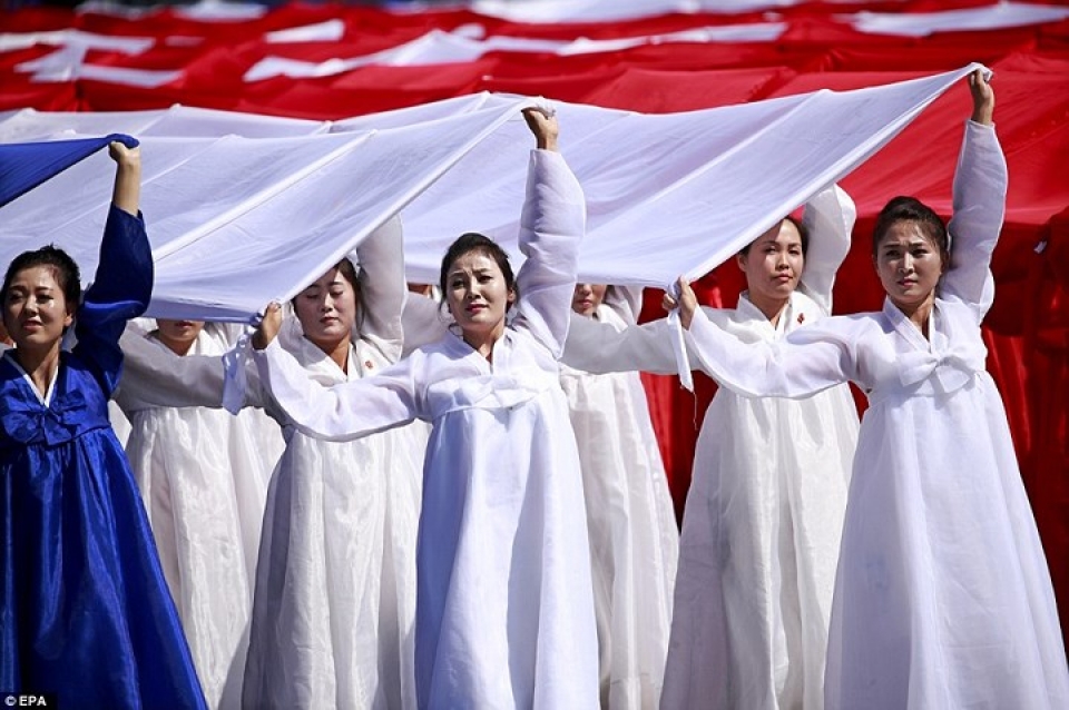 trieu tien nhung bong hong xinh dep trong le dieu binh mung quoc khanh