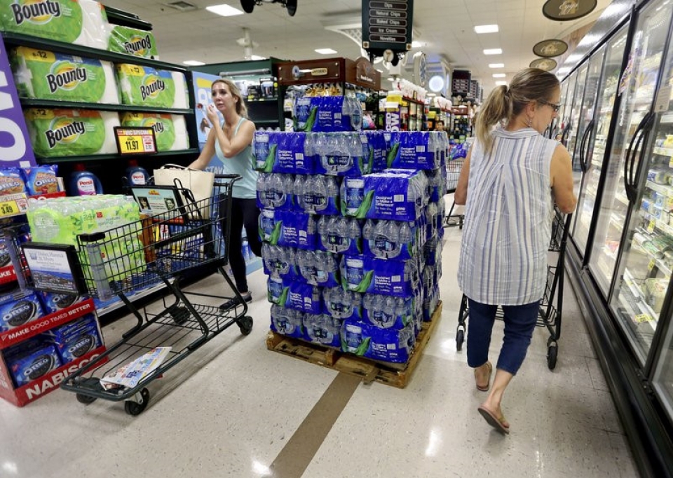 dan bo dong my chuan bi don bao manh nhat trong 64 nam