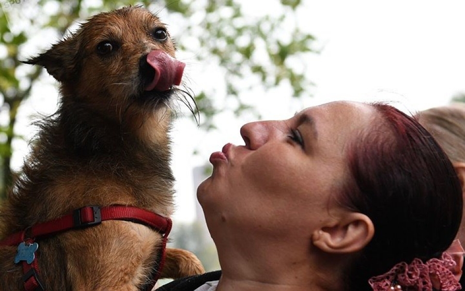 ngam cun cung sam vai sieu mau trinh dien tai moscow