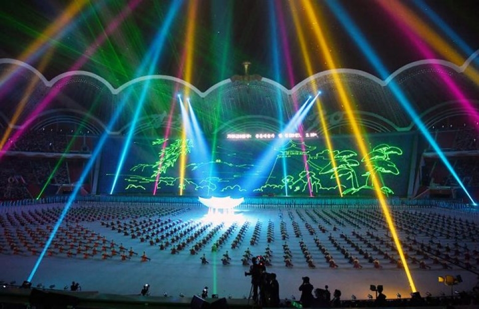 an tuong hinh anh trieu tien tiep don nong hau tong thong han quoc