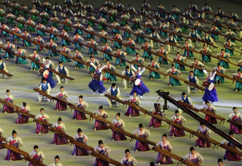 an tuong hinh anh trieu tien tiep don nong hau tong thong han quoc