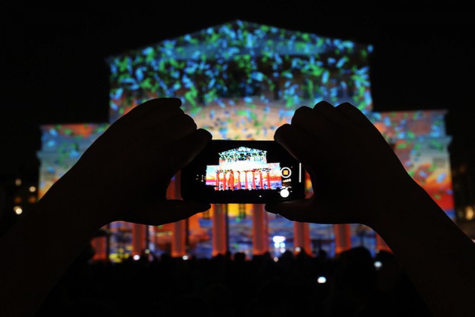 nga man nhan le hoi anh sang lon nhat the gioi