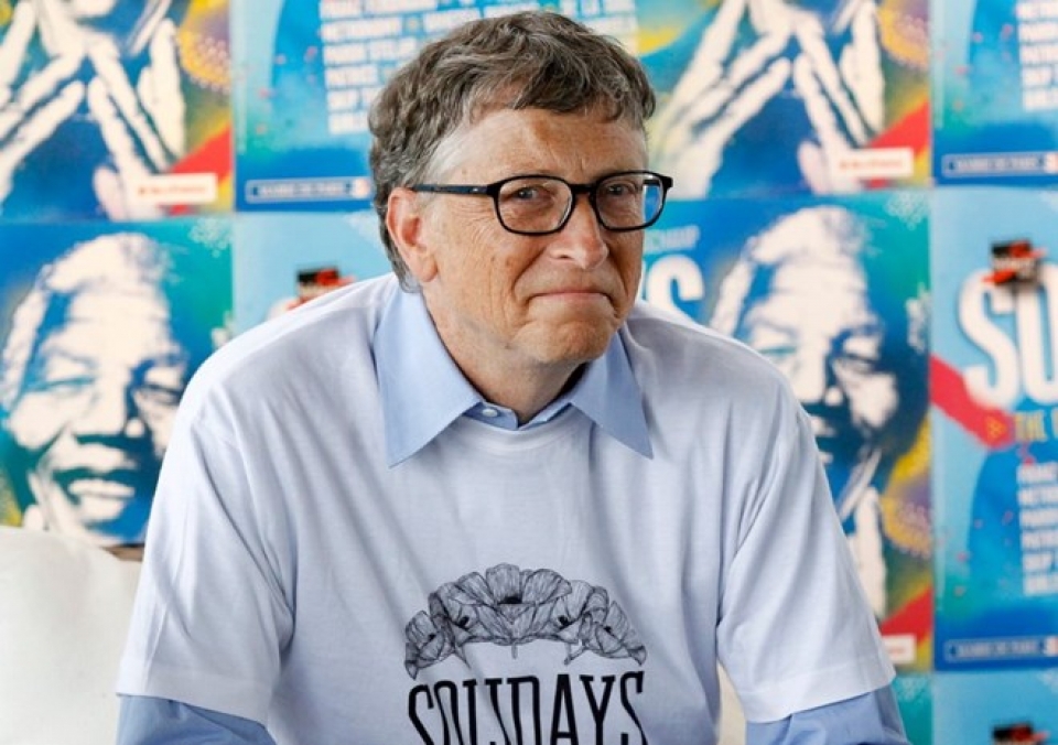 ty phu bill gates hoi thuc no luc cai cach he thong tai tro