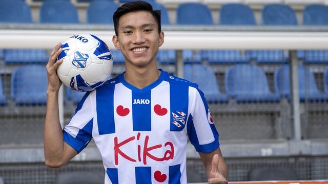 sc heerenveen lan dau tiet lo luong khung cua van hau