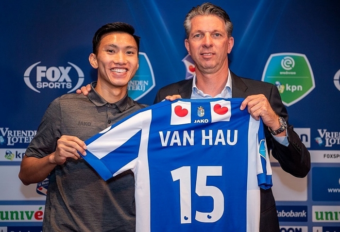 Báo Hà Lan tiết lộ, một công ty Việt Nam hỗ trợ SC Heerenveen trả lương cho Văn Hậu clb heerenveen duoc mot cong ty viet nam ho tro tra luong cho van hau