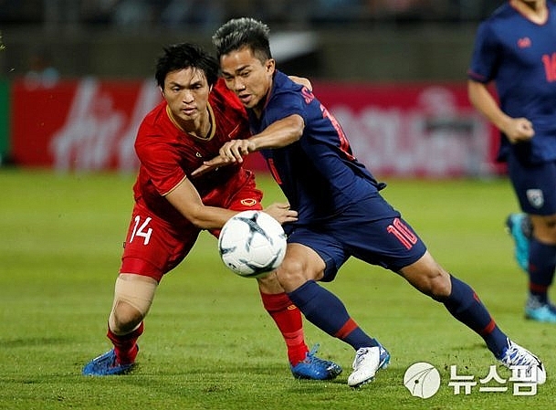 bao han quoc viet nam hoa nhu thang thai lan ong park dau tri hay