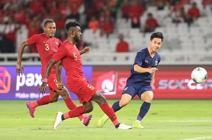 uae manh nhat bang co hoi chia deu cho viet nam thai lan malaysia