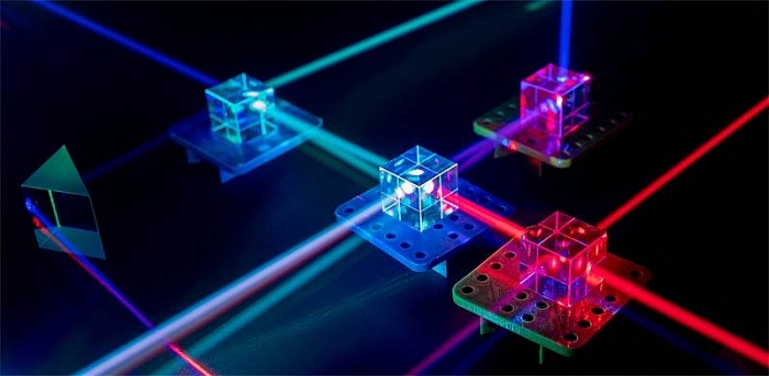 israel nghien cuu ung dung quang tu va laser cho vu khi trong tuong lai