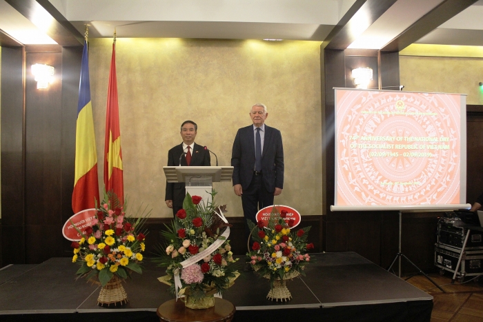 ky niem 74 nam quoc khanh nuoc chxhcn viet nam tai romania