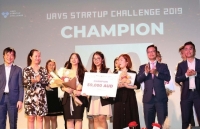 ra mat sach ve viet phuc thoi le so tai australia