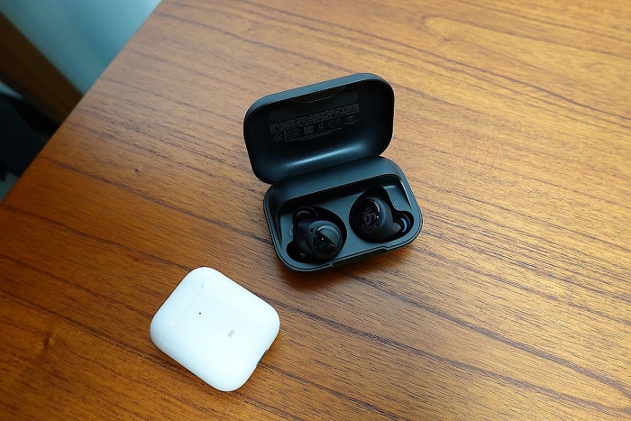 amazon gioi thieu tai nghe echo buds voi cong nghe chong on tu bose gia re hon airpods