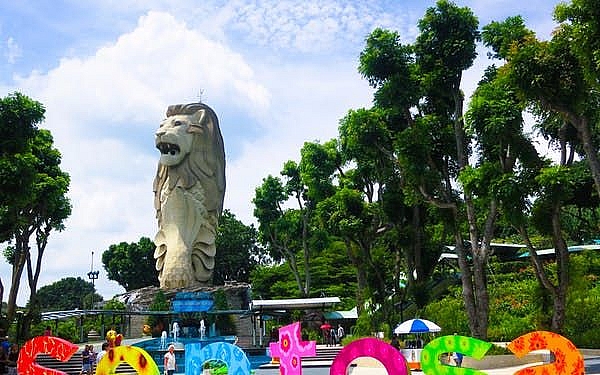 he lo nhung dieu bi mat it biet ve tuong su tu bien noi tieng singapore