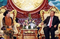 chu tich quoc hoi tiep cac truong co quan dai dien ngoai giao viet nam o nuoc ngoai