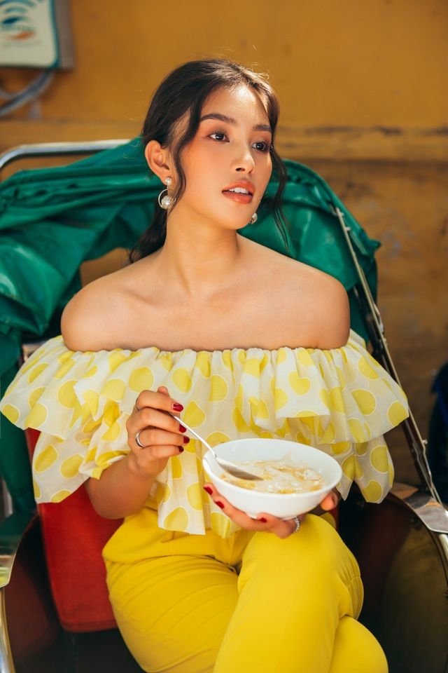 hoa hau tieu vy dep la trong buoi sang binh di den nao long o hoi an