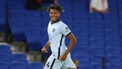 Các hậu vệ tỏa sáng giúp Chelsea thắng trận mở màn