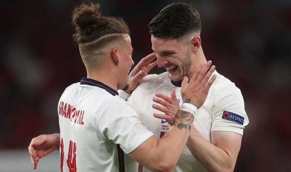 Cập nhật chuyển nhượng cầu thủ: Tin đồn Salah 'đòi' lương không tưởng;