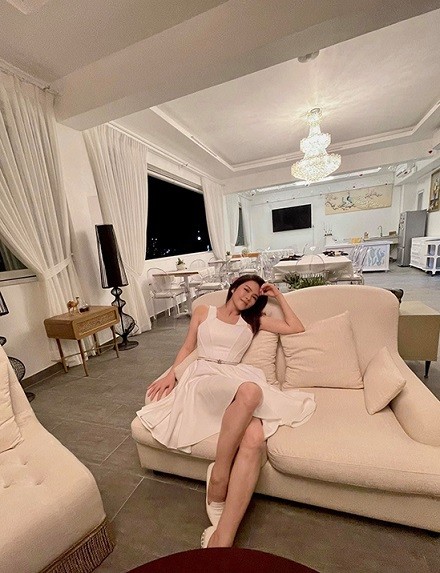 Cuộc sống độc thân sang chảnh của Lỹ Nhã Kỳ Cuộc sống độc thân sang chảnh của Lỹ Nhã Kỳ