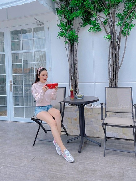 Cuộc sống độc thân sang chảnh của Lỹ Nhã Kỳ Cuộc sống độc thân sang chảnh của Lỹ Nhã Kỳ