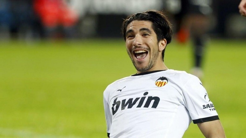 Chuyển nhượng cầu thủ Ngoại hạng Anh: MU vẫn quan tâm Declan Rice; HLV Chelsea đánh giá cao Leroy Sane;