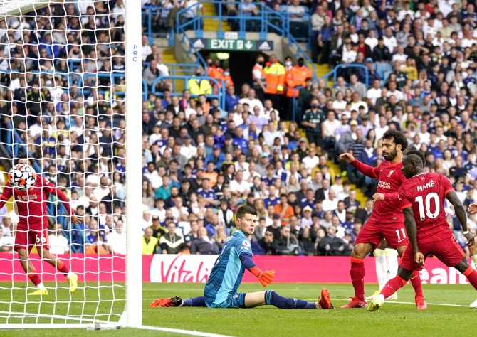 Liverpool vs Leeds: Harvey Elliott có thể gãy xương mắt cá chân; Mohamed Salah cán mốc 100 bàn thắng ở Ngoại hạng Anh
