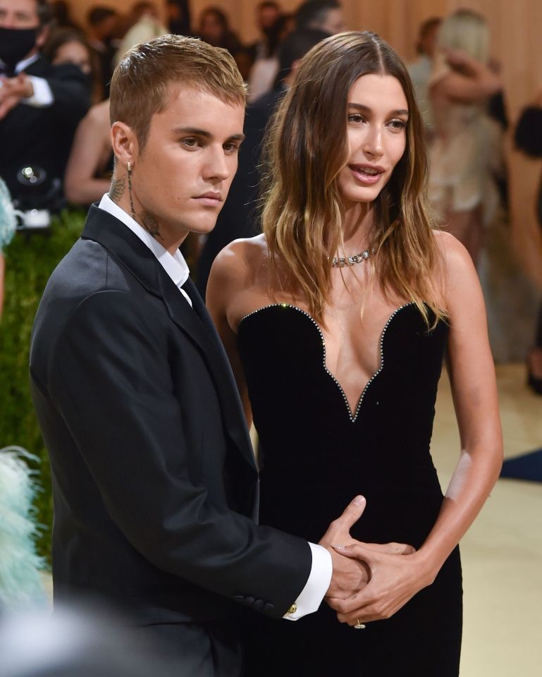 Nguyên nhân khiến Justin Bieber mang vẻ mặt "khó ở" tới Met Gala