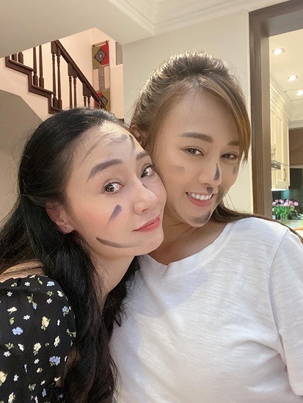 Hương vị tình thân: Không khí gia đình ấm cúng tại hậu trường phim