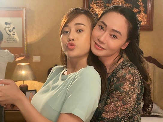 Hương vị tình thân: Không khí gia đình ấm cúng tại hậu trường phim