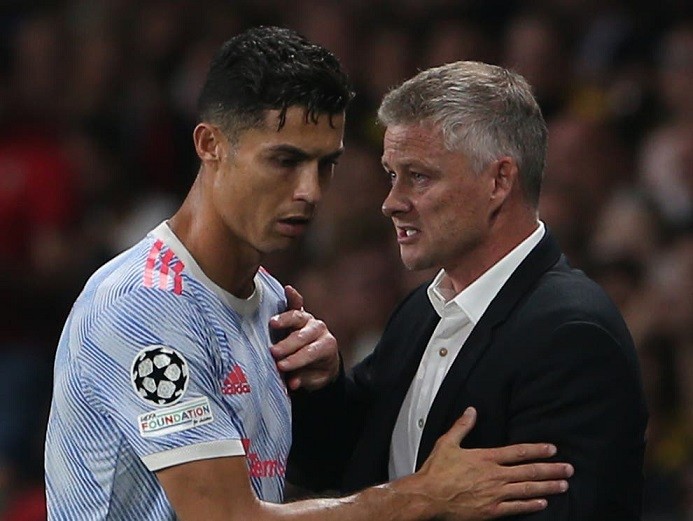 HLV Solskjaer: MU sẽ thay nếu không qua vòng bảng Champions League