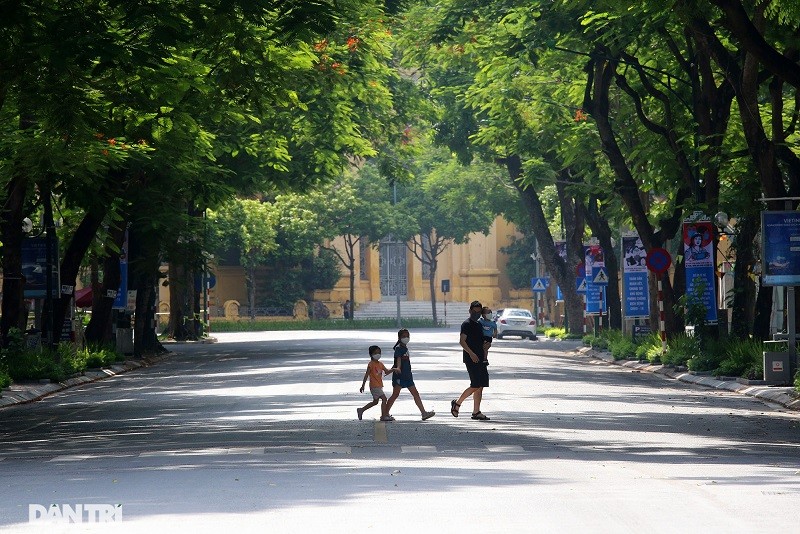 Cảnh đẹp mướt mát khi Hà Nội sang Thu