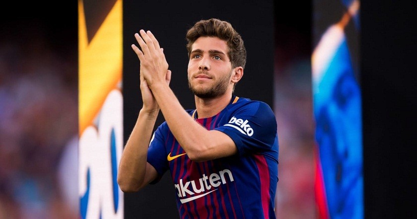 Chuyển nhượng cầu thủ Ngoại hạng Anh: Liverpool liên hệ Chiesa; Chelsea định bán Kante để mua Tchouameni;