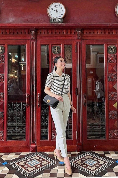 Hoa hậu Phương Khánh giản dị khi làm cô giao dạy thuê