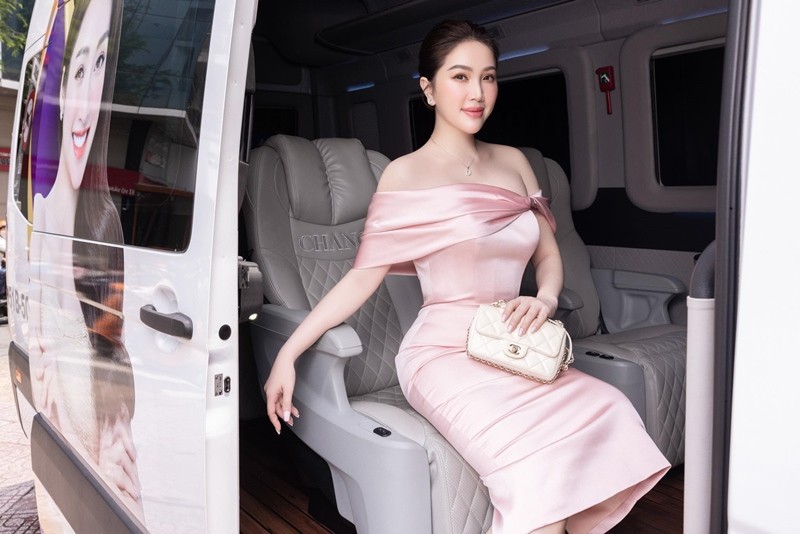 ca sĩ Bảo Thy và doanh nhân Lý Thùy Trang