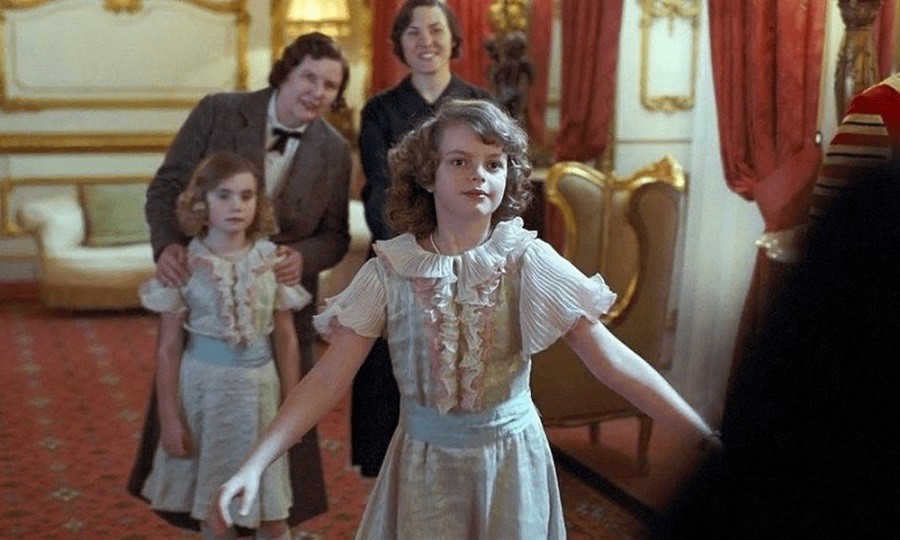 10 sao nữ thể hiện thành công chân dung Nữ hoàng Anh Elizabeth II