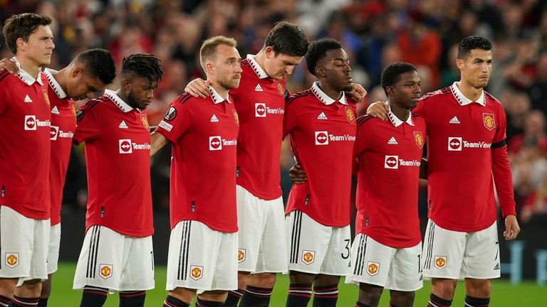 Chuyển nhượng cầu thủ ngày 13/9: Barca vẫn bán De Jong; Ronaldo sang Chelsea, Man Utd gia hạn 5 cầu thủ